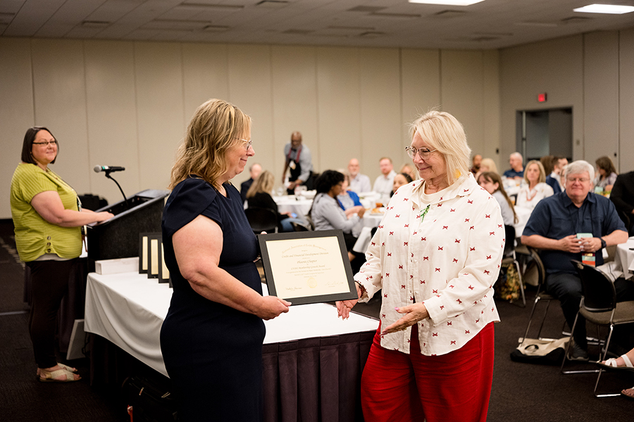 94-Membership-Growth-Class-A-Phoenix-Ellen-Wodiuk-accepting-June-11-93 - Z8A 8049 web